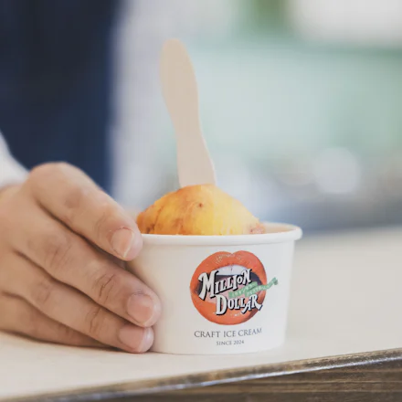 【横須賀】今さんがこだわりの内装で実現した
“垣根を下げる”アイスクリーム店